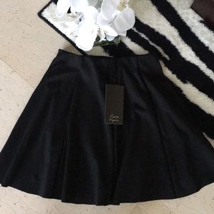 🆕 Brand New Zara black mini skirt, size S